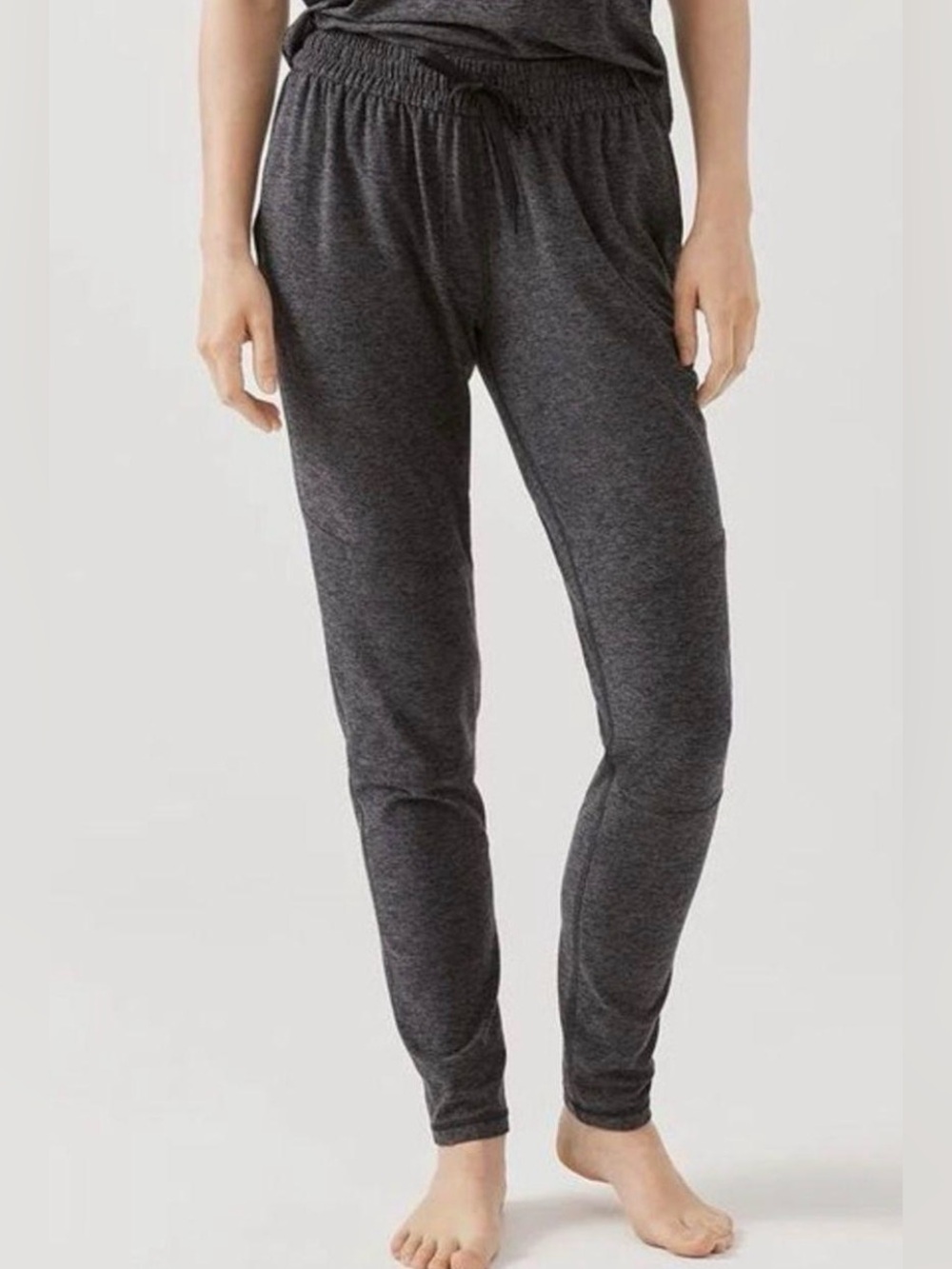 Outdoor Voices CloudKnit Size Medium Dark Heather Gray Sweatpants Joggers 💎